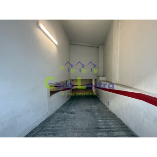 Rampa de acceso parking
